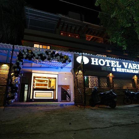 Hotel Vardhan Silvassa Exteriör bild